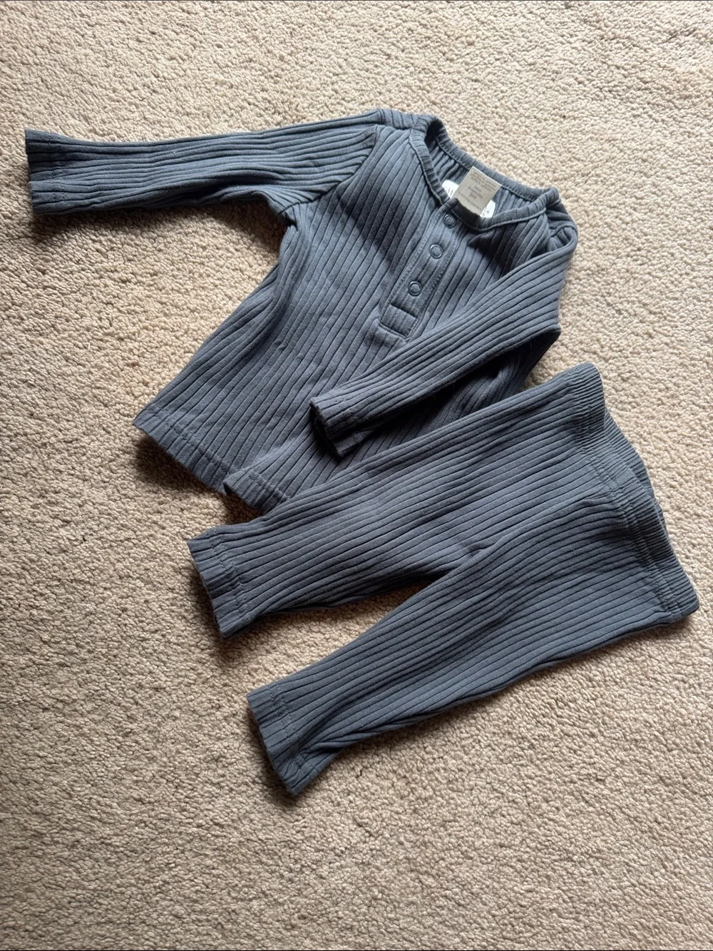 Little Planet by Carter’s Organic Ribbed Lounge Set 3M | Charcoal Gray